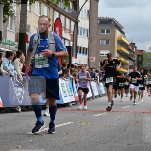 20.09.2026 - PSD Bank Halbmarathon J. Mangold http://msf.ph/oto/10521983 20.09.2026 11:58:37 Ziel 1035, 1251, 1304, 1741, 1795, 1936, 1956, 2290, 3183, 3447, 3490, 3598, 4013, 4355, 4570, 4572 meine-sportfotos.de
