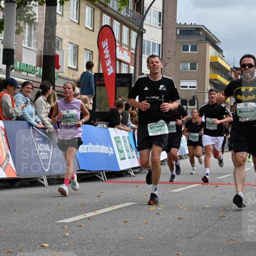 20.09.2026 - PSD Bank Halbmarathon J. Mangold http://msf.ph/oto/10522008 20.09.2026 11:58:39 Ziel 1035, 1251, 1304, 1741, 1936, 2290, 3447, 3598, 4355, 4570, 4572, 4694 meine-sportfotos.de