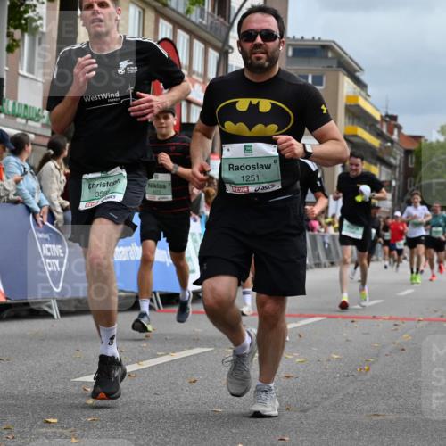 20.09.2026 - PSD Bank Halbmarathon J. Mangold http://msf.ph/oto/10522023 20.09.2026 11:58:40 Ziel 1035, 1251, 1304, 1741, 1936, 2290, 3447, 3598, 4355, 4570, 4572, 4694, 4738 meine-sportfotos.de