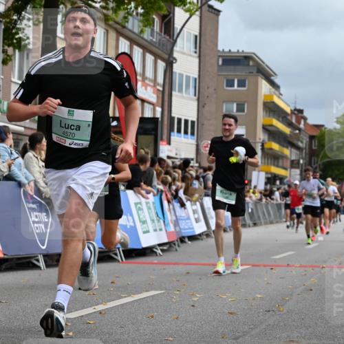 20.09.2026 - PSD Bank Halbmarathon J. Mangold http://msf.ph/oto/10522037 20.09.2026 11:58:41 Ziel 1035, 1251, 1304, 1936, 2290, 3447, 3598, 3718, 3810, 4029, 4355, 4570, 4572, 4694, 4738 meine-sportfotos.de