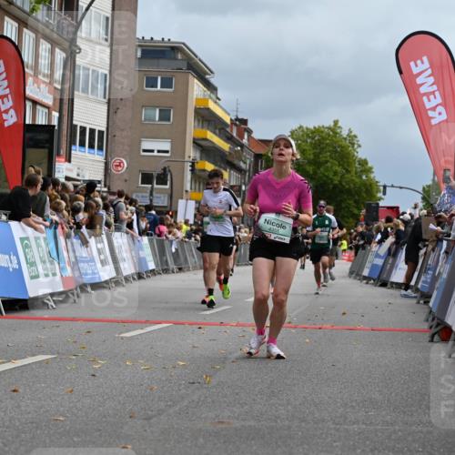 20.09.2026 - PSD Bank Halbmarathon J. Mangold http://msf.ph/oto/10522057 20.09.2026 11:58:43 Ziel 1035, 1251, 1304, 1778, 1936, 2290, 3447, 3598, 3718, 3810, 4029, 4355, 4570, 4572, 4694, 4738 meine-sportfotos.de