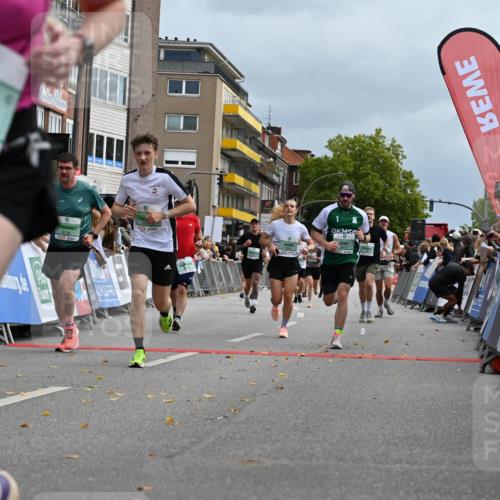 20.09.2026 - PSD Bank Halbmarathon J. Mangold http://msf.ph/oto/10522068 20.09.2026 11:58:46 Ziel 1035, 1778, 1936, 2050, 2185, 3447, 3718, 3810, 3940, 4029, 4355, 4570, 4572, 4694, 4738 meine-sportfotos.de