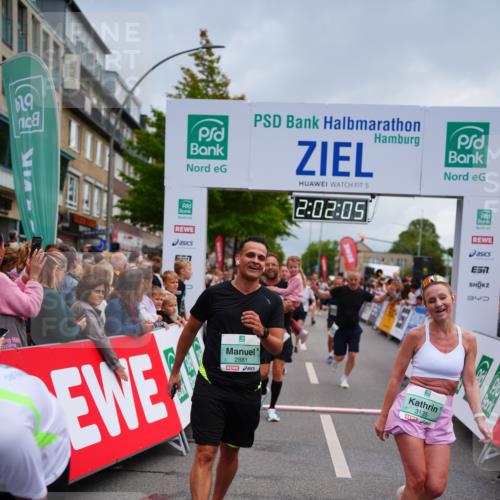20.09.2026 - PSD Bank Halbmarathon LAZAROV Photography http://msf.ph/oto/10522070 20.09.2026 12:02:05 Ziel 2865, 2881, 2947, 2995, 3007, 3135, 3179, 3485, 4167, 4574, 4646, 4719 meine-sportfotos.de