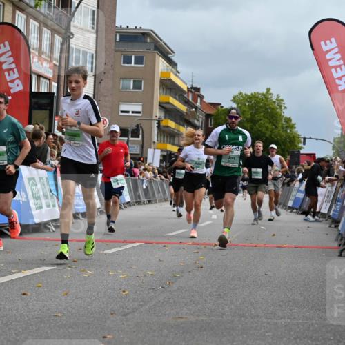 20.09.2026 - PSD Bank Halbmarathon J. Mangold http://msf.ph/oto/10522072 20.09.2026 11:58:46 Ziel 1035, 1778, 1936, 2050, 2185, 3447, 3718, 3810, 3940, 4029, 4355, 4570, 4572, 4694, 4738 meine-sportfotos.de