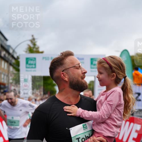 20.09.2026 - PSD Bank Halbmarathon LAZAROV Photography http://msf.ph/oto/10522088 20.09.2026 12:02:10 Ziel 1585, 2486, 2489, 2865, 2881, 2947, 3007, 3135, 3179, 3458, 3557, 3704, 3705, 3793, 4167, 4574, 4719 meine-sportfotos.de