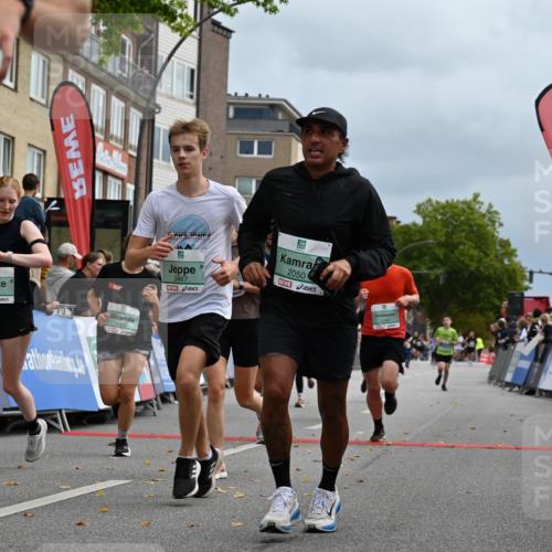 20.09.2026 - PSD Bank Halbmarathon J. Mangold http://msf.ph/oto/10522105 20.09.2026 11:58:55 Ziel 1197, 1519, 1778, 2050, 2185, 3112, 3150, 3194, 3467, 3718, 3810, 3940, 4029, 4223, 4286, 4591 meine-sportfotos.de