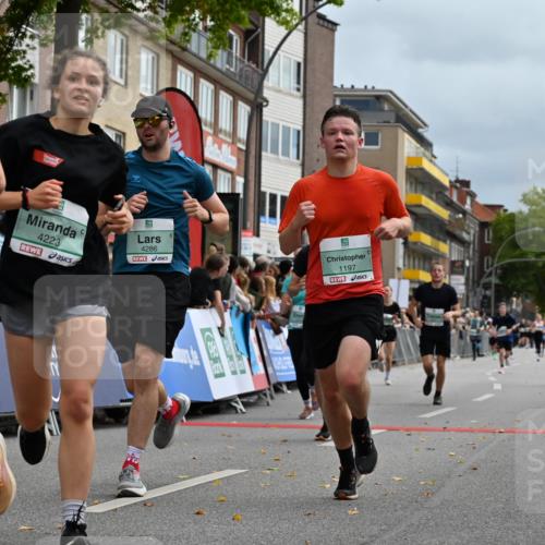20.09.2026 - PSD Bank Halbmarathon J. Mangold http://msf.ph/oto/10522116 20.09.2026 11:58:57 Ziel 1197, 1519, 1749, 1778, 2050, 2185, 3112, 3150, 3194, 3467, 3940, 4223, 4286, 4428, 4591 meine-sportfotos.de