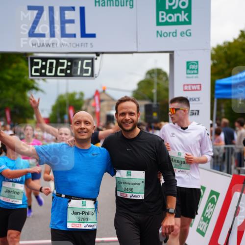 20.09.2026 - PSD Bank Halbmarathon LAZAROV Photography http://msf.ph/oto/10522124 20.09.2026 12:02:14 Ziel 1585, 1926, 2486, 2489, 2865, 2947, 3179, 3458, 3536, 3557, 3704, 3705, 3793, 4574, 4719 meine-sportfotos.de