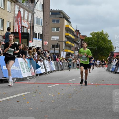 20.09.2026 - PSD Bank Halbmarathon J. Mangold http://msf.ph/oto/10522125 20.09.2026 11:59:03 Ziel 1197, 1749, 2370, 3150, 3194, 4286, 4428, 4591 meine-sportfotos.de