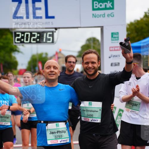 20.09.2026 - PSD Bank Halbmarathon LAZAROV Photography http://msf.ph/oto/10522129 20.09.2026 12:02:15 Ziel 1585, 1926, 2486, 2489, 3179, 3458, 3536, 3557, 3704, 3705, 3793, 4574, 4719 meine-sportfotos.de