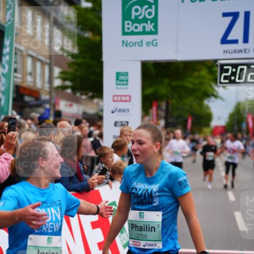 20.09.2026 - PSD Bank Halbmarathon LAZAROV Photography http://msf.ph/oto/10522159 20.09.2026 12:02:18 Ziel 1072, 1486, 1585, 1926, 2077, 2486, 2489, 3458, 3536, 3557, 3704, 3705, 3793, 4068 meine-sportfotos.de