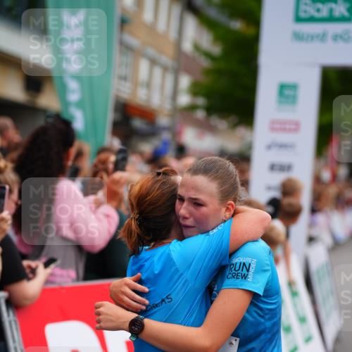 20.09.2026 - PSD Bank Halbmarathon LAZAROV Photography http://msf.ph/oto/10522183 20.09.2026 12:02:19 Ziel 1072, 1250, 1486, 1585, 1926, 2077, 2489, 3458, 3536, 3557, 3704, 3705, 4068 meine-sportfotos.de