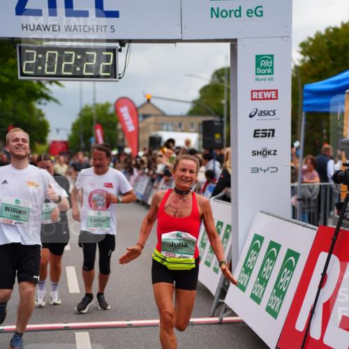 20.09.2026 - PSD Bank Halbmarathon LAZAROV Photography http://msf.ph/oto/10522233 20.09.2026 12:02:21 Ziel 1072, 1250, 1486, 1926, 2077, 3458, 3536, 3557, 3704, 3705, 4068 meine-sportfotos.de