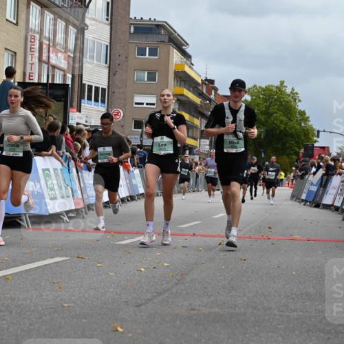 20.09.2026 - PSD Bank Halbmarathon J. Mangold http://msf.ph/oto/10522302 20.09.2026 11:59:27 Ziel 1093, 1098, 1279, 2208, 2439, 2670, 3066, 3390, 3771, 3772 meine-sportfotos.de