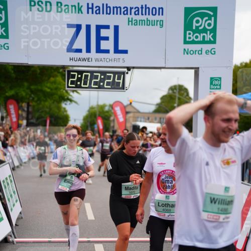 20.09.2026 - PSD Bank Halbmarathon LAZAROV Photography http://msf.ph/oto/10522303 20.09.2026 12:02:24 Ziel 1072, 1126, 1250, 1340, 1486, 2077, 2395, 4068, 4114, 4115, 4485, 4794 meine-sportfotos.de