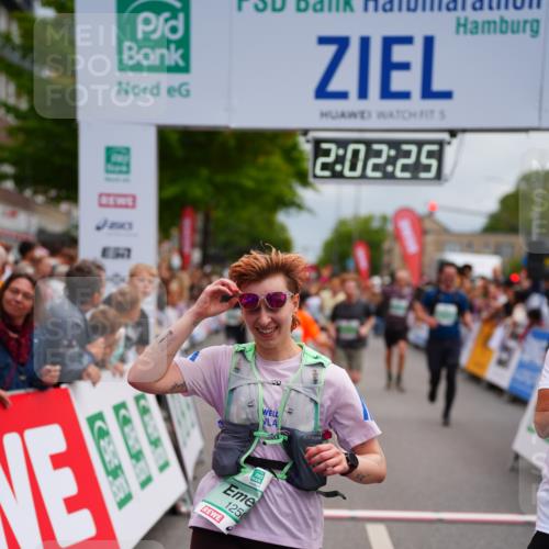 20.09.2026 - PSD Bank Halbmarathon LAZAROV Photography http://msf.ph/oto/10522345 20.09.2026 12:02:25 Ziel 1072, 1126, 1250, 1340, 1486, 2077, 2395, 2968, 4068, 4114, 4115, 4485, 4794 meine-sportfotos.de
