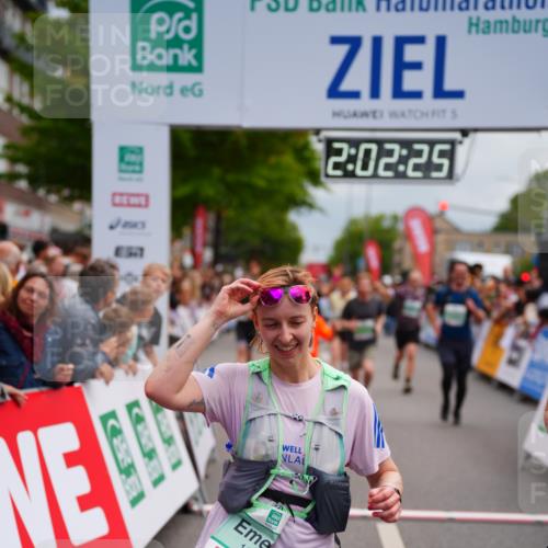 20.09.2026 - PSD Bank Halbmarathon LAZAROV Photography http://msf.ph/oto/10522353 20.09.2026 12:02:25 Ziel 1072, 1126, 1250, 1340, 1486, 2077, 2395, 2968, 4068, 4114, 4115, 4485, 4794 meine-sportfotos.de