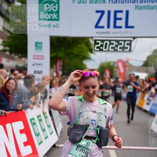 20.09.2026 - PSD Bank Halbmarathon LAZAROV Photography http://msf.ph/oto/10522361 20.09.2026 12:02:25 Ziel 1072, 1126, 1250, 1340, 1486, 2077, 2395, 2968, 4068, 4114, 4115, 4485, 4794 meine-sportfotos.de