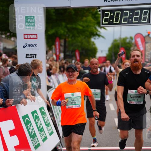 20.09.2026 - PSD Bank Halbmarathon LAZAROV Photography http://msf.ph/oto/10522394 20.09.2026 12:02:27 Ziel 1072, 1126, 1250, 1340, 1486, 1507, 2077, 2395, 2968, 4068, 4114, 4115, 4485, 4794 meine-sportfotos.de