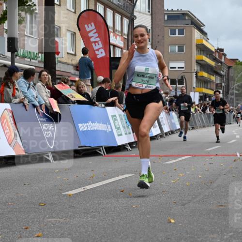 20.09.2026 - PSD Bank Halbmarathon J. Mangold http://msf.ph/oto/10522448 20.09.2026 11:59:44 Ziel 1265, 1454, 2168, 2170, 2470, 3578, 3800, 4494 meine-sportfotos.de