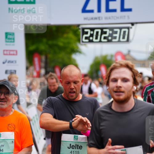 20.09.2026 - PSD Bank Halbmarathon LAZAROV Photography http://msf.ph/oto/10522449 20.09.2026 12:02:29 Ziel 1072, 1126, 1250, 1340, 1486, 1497, 1507, 2077, 2088, 2395, 2968, 4068, 4114, 4115, 4485, 4580, 4794 meine-sportfotos.de