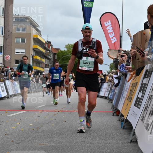20.09.2026 - PSD Bank Halbmarathon J. Mangold http://msf.ph/oto/10522503 20.09.2026 11:59:52 Ziel 1112, 1454, 1927, 2186, 2238, 2470, 2693, 3146, 4670 meine-sportfotos.de