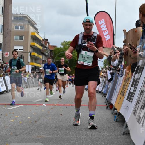 20.09.2026 - PSD Bank Halbmarathon J. Mangold http://msf.ph/oto/10522507 20.09.2026 11:59:52 Ziel 1112, 1454, 1927, 2186, 2238, 2470, 2693, 3146, 4670 meine-sportfotos.de