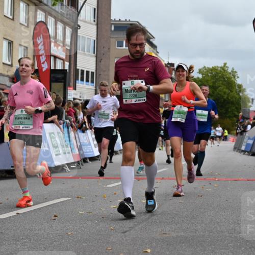 20.09.2026 - PSD Bank Halbmarathon J. Mangold http://msf.ph/oto/10522670 20.09.2026 12:00:09 Ziel 2228, 2338, 2676, 3024, 3550, 3566, 3812, 4321, 4583, 4704, 4741 meine-sportfotos.de