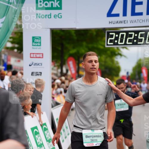 20.09.2026 - PSD Bank Halbmarathon LAZAROV Photography http://msf.ph/oto/10522863 20.09.2026 12:02:50 Ziel 1247, 1280, 1665, 1718, 1790, 1895, 2089, 2105, 2788, 3310, 3332, 3609, 4547, 4568 meine-sportfotos.de
