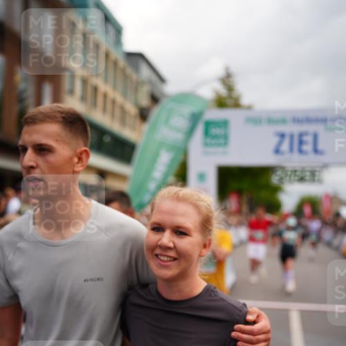 20.09.2026 - PSD Bank Halbmarathon LAZAROV Photography http://msf.ph/oto/10522894 20.09.2026 12:02:53 Ziel 1247, 1280, 1665, 1716, 1790, 1895, 2019, 2061, 2089, 2788, 2999, 3310, 3332, 3609 meine-sportfotos.de