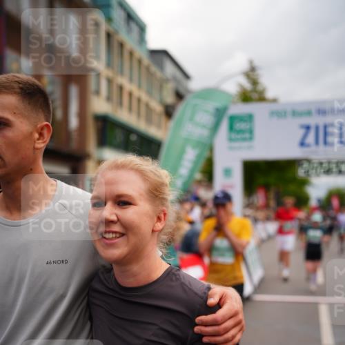 20.09.2026 - PSD Bank Halbmarathon LAZAROV Photography http://msf.ph/oto/10522911 20.09.2026 12:02:53 Ziel 1247, 1280, 1665, 1716, 1790, 1895, 2019, 2061, 2089, 2788, 2999, 3310, 3332, 3609 meine-sportfotos.de