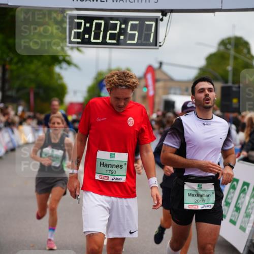 20.09.2026 - PSD Bank Halbmarathon LAZAROV Photography http://msf.ph/oto/10522942 20.09.2026 12:02:56 Ziel 1247, 1280, 1665, 1716, 1790, 2019, 2061, 2089, 2222, 2514, 2788, 2999, 3332, 3609, 4354 meine-sportfotos.de
