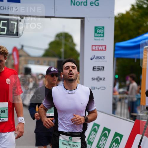20.09.2026 - PSD Bank Halbmarathon LAZAROV Photography http://msf.ph/oto/10522949 20.09.2026 12:02:57 Ziel 1280, 1665, 1716, 1790, 2019, 2061, 2089, 2222, 2514, 2788, 2999, 4354 meine-sportfotos.de