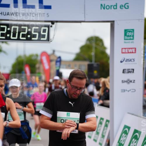 20.09.2026 - PSD Bank Halbmarathon LAZAROV Photography http://msf.ph/oto/10523003 20.09.2026 12:02:59 Ziel 1280, 1716, 1790, 2019, 2061, 2222, 2514, 2832, 2999, 4354, 4487, 4735 meine-sportfotos.de