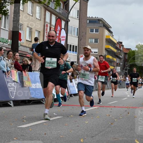 20.09.2026 - PSD Bank Halbmarathon J. Mangold http://msf.ph/oto/10523031 20.09.2026 12:00:58 Ziel 1271, 1451, 1818, 2375, 2527, 2567, 3368, 3789, 4043, 4199 meine-sportfotos.de