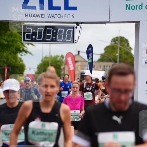 20.09.2026 - PSD Bank Halbmarathon LAZAROV Photography http://msf.ph/oto/10523033 20.09.2026 12:03:00 Ziel 1280, 1716, 1790, 2019, 2061, 2222, 2514, 2832, 2999, 4354, 4487, 4735 meine-sportfotos.de