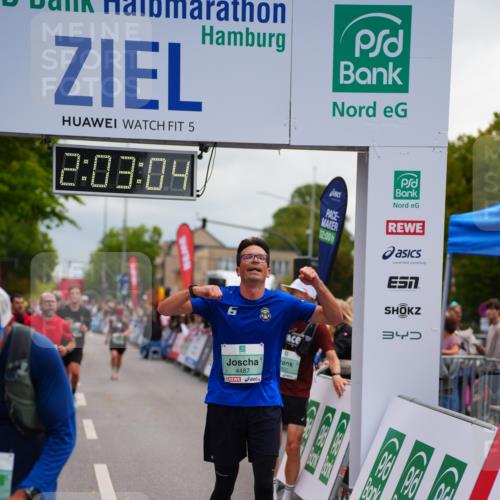 20.09.2026 - PSD Bank Halbmarathon LAZAROV Photography http://msf.ph/oto/10523070 20.09.2026 12:03:04 Ziel 1716, 2019, 2061, 2222, 2508, 2514, 2699, 2716, 2832, 2999, 4354, 4487, 4735 meine-sportfotos.de
