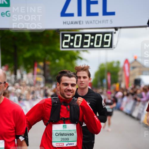 20.09.2026 - PSD Bank Halbmarathon LAZAROV Photography http://msf.ph/oto/10523189 20.09.2026 12:03:09 Ziel 1727, 1908, 2508, 2699, 2716, 2832, 4487, 4735 meine-sportfotos.de