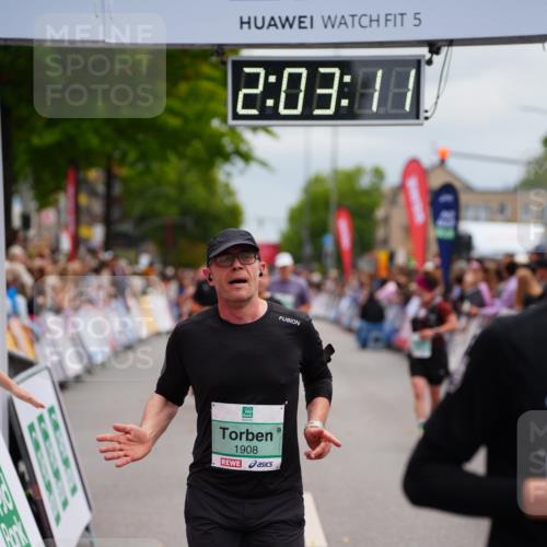 20.09.2026 - PSD Bank Halbmarathon LAZAROV Photography http://msf.ph/oto/10523203 20.09.2026 12:03:10 Ziel 1727, 1908, 2508, 2699, 2716, 2832, 4487, 4735 meine-sportfotos.de