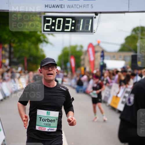 20.09.2026 - PSD Bank Halbmarathon LAZAROV Photography http://msf.ph/oto/10523221 20.09.2026 12:03:11 Ziel 1239, 1727, 1908, 2508, 2699, 2716, 2913, 4210, 4487 meine-sportfotos.de