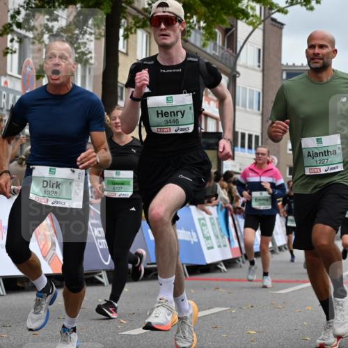 20.09.2026 - PSD Bank Halbmarathon J. Mangold http://msf.ph/oto/10523276 20.09.2026 12:01:29 Ziel 1142, 1227, 1257, 1328, 1382, 1393, 1689, 2169, 2383, 2397, 3148, 3161, 3399, 3446, 3862, 4707 meine-sportfotos.de
