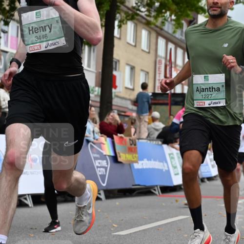 20.09.2026 - PSD Bank Halbmarathon J. Mangold http://msf.ph/oto/10523282 20.09.2026 12:01:29 Ziel 1142, 1227, 1257, 1328, 1382, 1393, 1689, 2169, 2383, 2397, 3148, 3161, 3399, 3446, 3862, 4707 meine-sportfotos.de