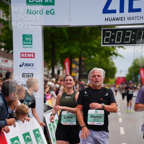 20.09.2026 - PSD Bank Halbmarathon LAZAROV Photography http://msf.ph/oto/10523296 20.09.2026 12:03:16 Ziel 1239, 1727, 1750, 1908, 2699, 2716, 2913, 4210 meine-sportfotos.de
