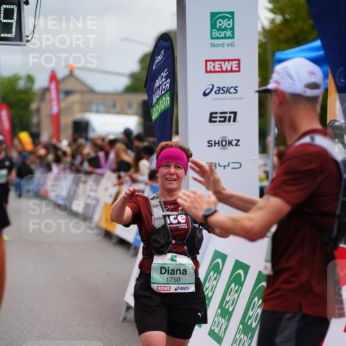 20.09.2026 - PSD Bank Halbmarathon LAZAROV Photography http://msf.ph/oto/10523319 20.09.2026 12:03:18 Ziel 1239, 1727, 1750, 1908, 2285, 2913, 4210 meine-sportfotos.de