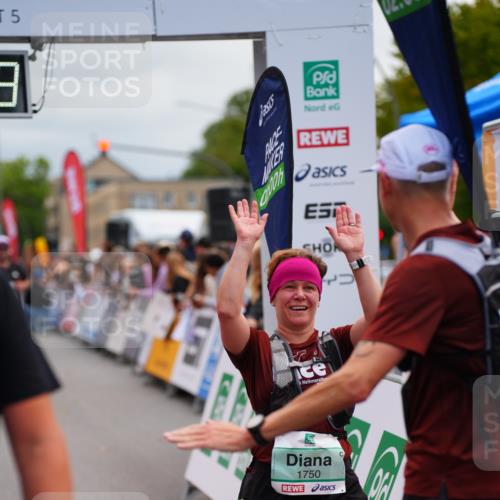 20.09.2026 - PSD Bank Halbmarathon LAZAROV Photography http://msf.ph/oto/10523328 20.09.2026 12:03:19 Ziel 1239, 1412, 1727, 1750, 2285, 2913, 4210 meine-sportfotos.de