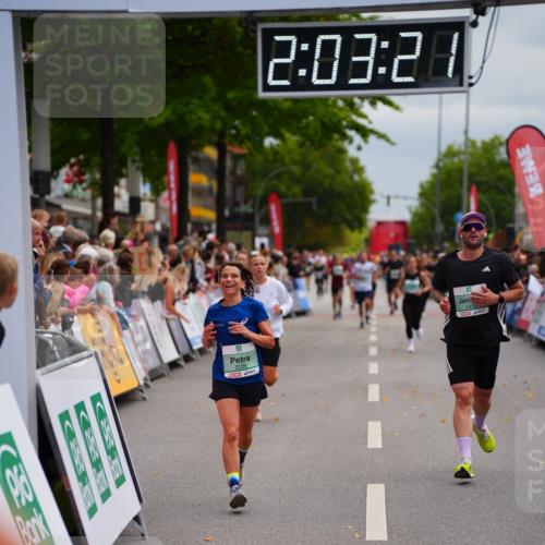 20.09.2026 - PSD Bank Halbmarathon LAZAROV Photography http://msf.ph/oto/10523338 20.09.2026 12:03:21 Ziel 1239, 1255, 1412, 1750, 2285, 2913, 4210 meine-sportfotos.de