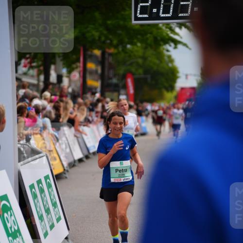 20.09.2026 - PSD Bank Halbmarathon LAZAROV Photography http://msf.ph/oto/10523360 20.09.2026 12:03:22 Ziel 1239, 1255, 1412, 1750, 2285, 2557, 2913, 4210 meine-sportfotos.de