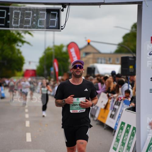 20.09.2026 - PSD Bank Halbmarathon LAZAROV Photography http://msf.ph/oto/10523366 20.09.2026 12:03:22 Ziel 1239, 1255, 1412, 1750, 2285, 2557, 2913, 4210 meine-sportfotos.de