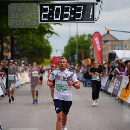 20.09.2026 - PSD Bank Halbmarathon LAZAROV Photography http://msf.ph/oto/10523454 20.09.2026 12:03:31 Ziel 1255, 1412, 1658, 2254, 2557, 2743, 3053, 3246 meine-sportfotos.de