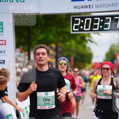 20.09.2026 - PSD Bank Halbmarathon LAZAROV Photography http://msf.ph/oto/10523506 20.09.2026 12:03:36 Ziel 1658, 2254, 2390, 2578, 2743, 2756, 3053, 3246, 3461 meine-sportfotos.de